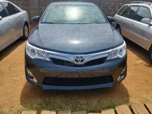 Toyota Camry LE 4dr Sedan (2.5L 4cyl 6A) 2014 Gray