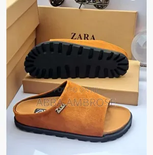 Clean and Durable Birkenstock Slide - Classic but Comfortable