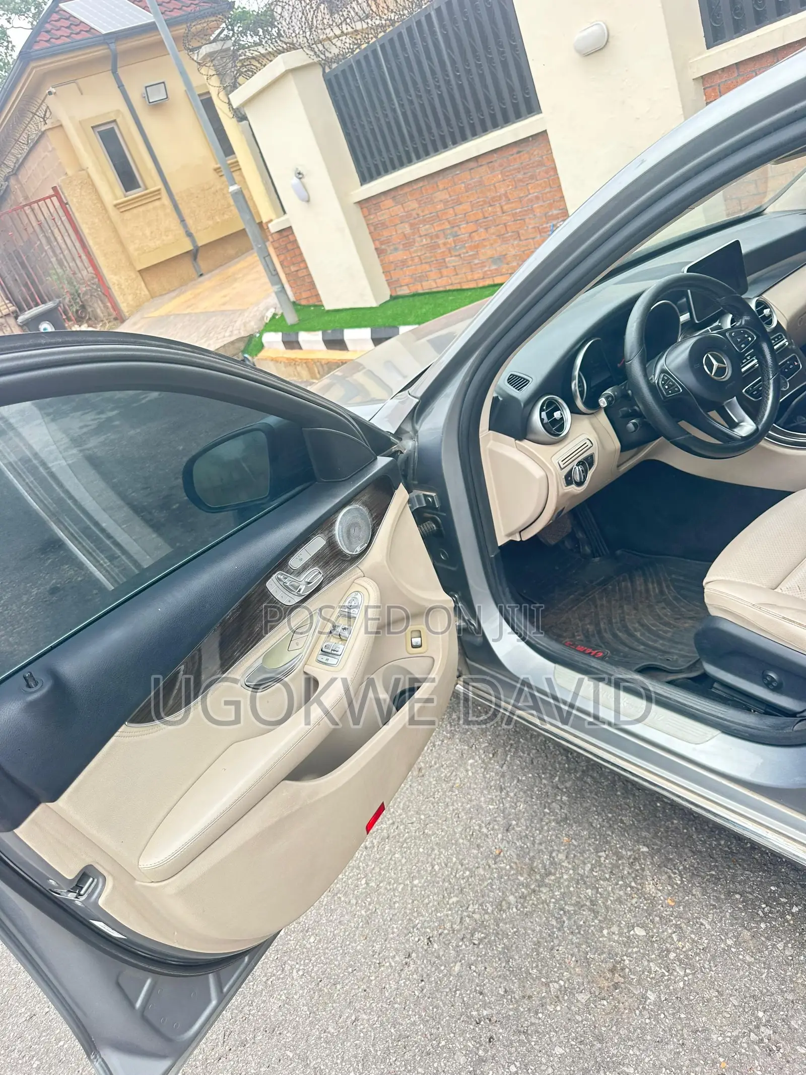 Mercedes-Benz C300 2015 Silver