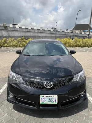 Toyota Camry SE 4dr Sedan (2.5L 4cyl 6A) 2014 Black