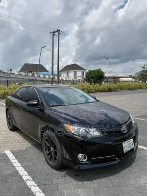 Toyota Camry SE 4dr Sedan (2.5L 4cyl 6A) 2014 Black