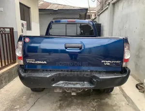 Toyota Tacoma X-Runner 2008 Blue