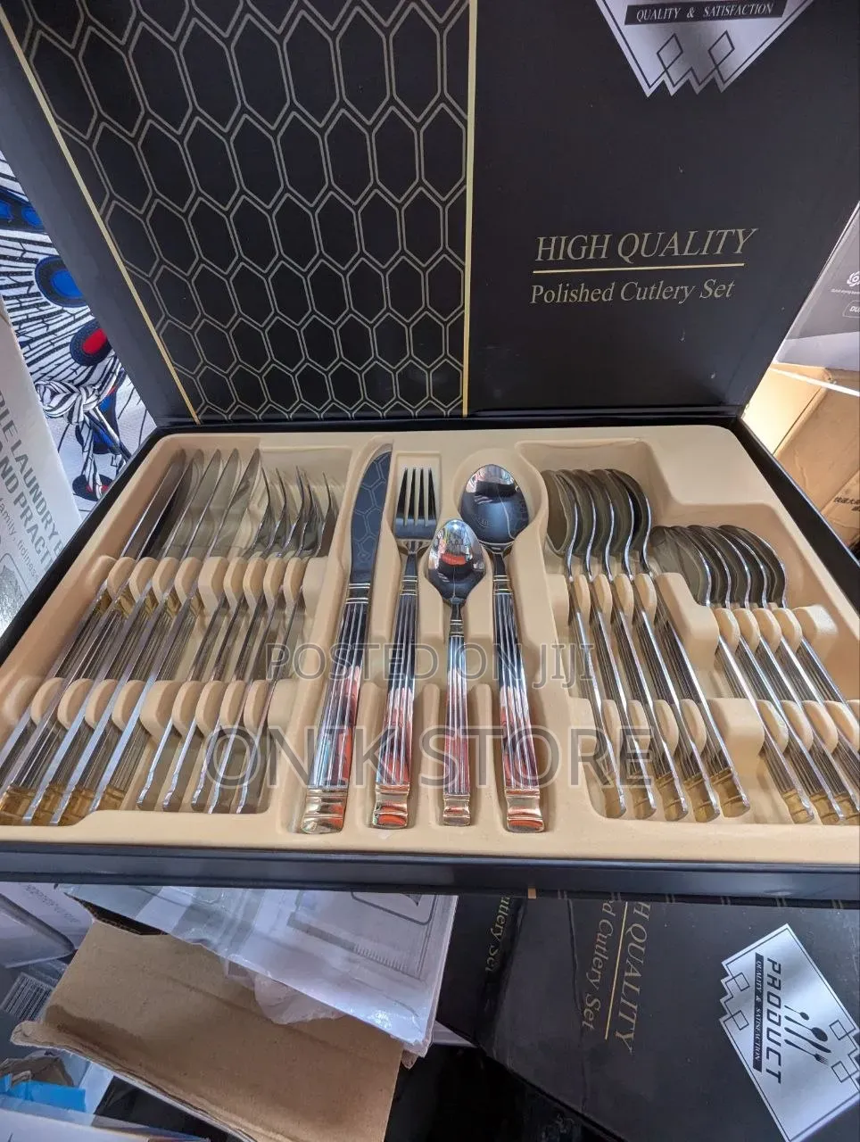 Box Cutlery Set