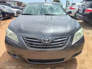 Toyota Camry XLE V6 4dr Sedan (3.5L 6cyl 6AM) 2008 Gray