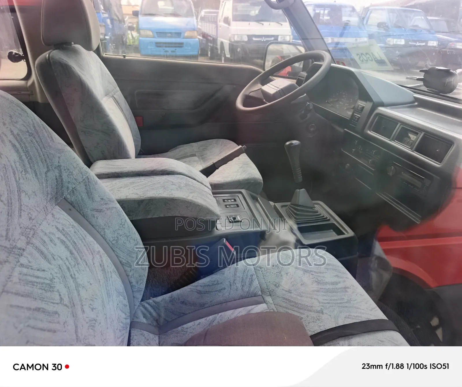 Mitsubishi L300 2005 White