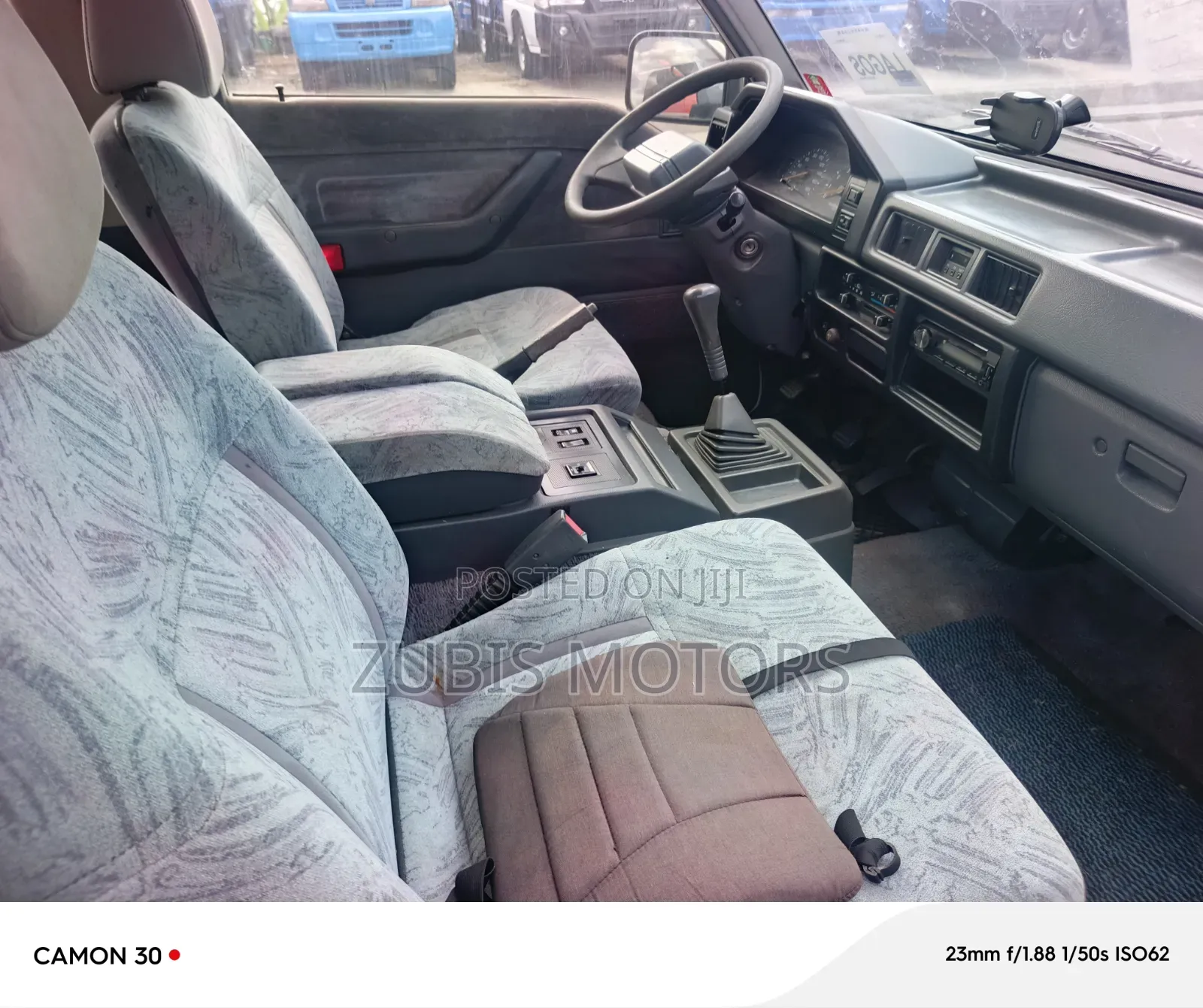 Mitsubishi L300 2005 White
