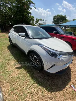 Toyota C-HR 2017 White