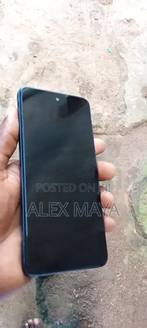 Infinix Smart 8 64 GB Blue
