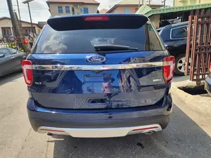 Ford Explorer 2016 Blue