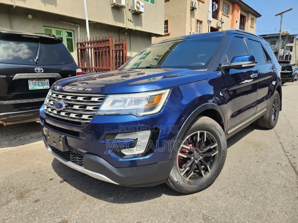 Ford Explorer 2016 Blue