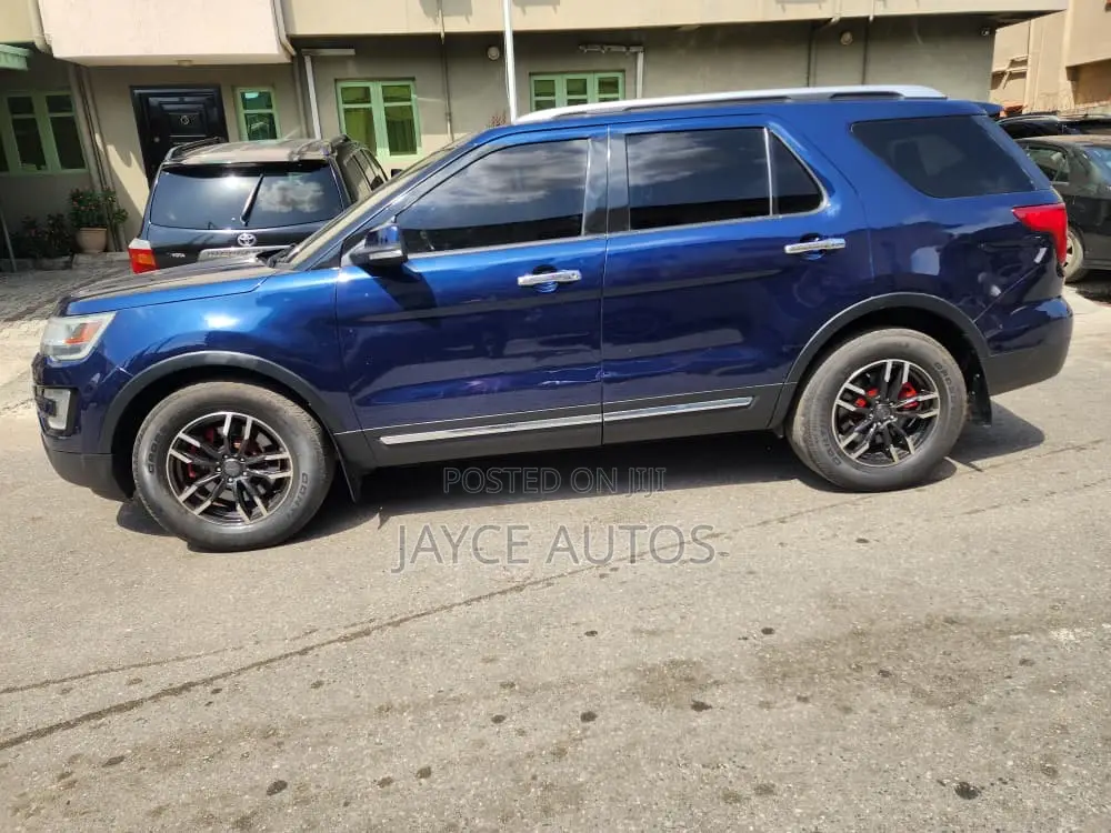 Ford Explorer 2016 Blue