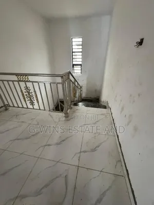 4bdrm Duplex in Estate Area Irhirhi, Benin City for rent