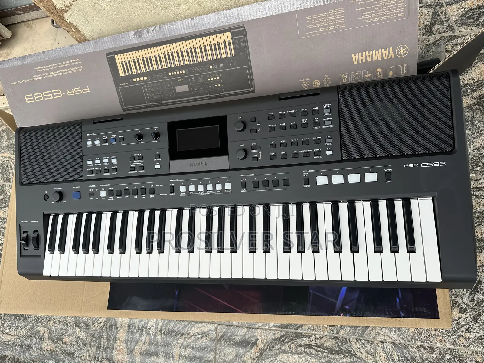 PSR E-583 Yamaha Keyboard