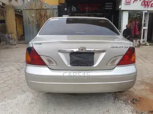 Toyota Avalon 3.0 2000 Silver