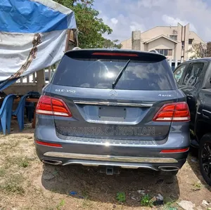 Mercedes-Benz GLE-Class 2016 Blue