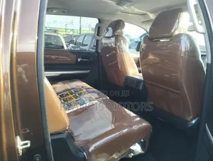 Toyota Tundra 2018 Brown