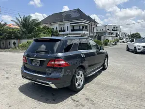 Mercedes-Benz M Class ML400 4MATIC 4dr SUV AWD (3.0L 6cyl Turbo 7A)