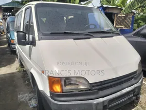 Ford Transit 2000 White