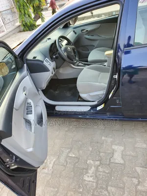 Toyota Corolla 2011 Blue