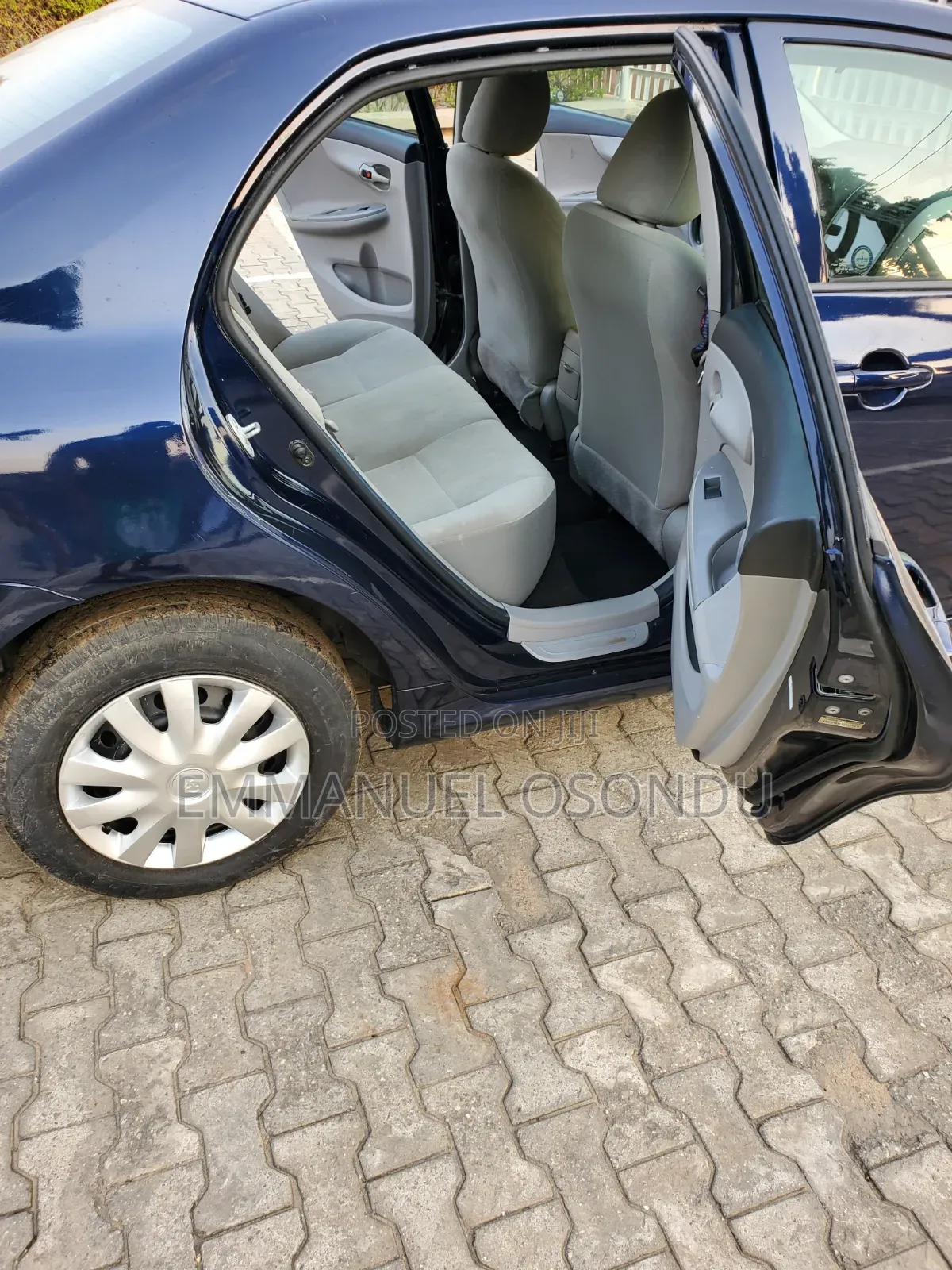 Toyota Corolla 2011 Blue