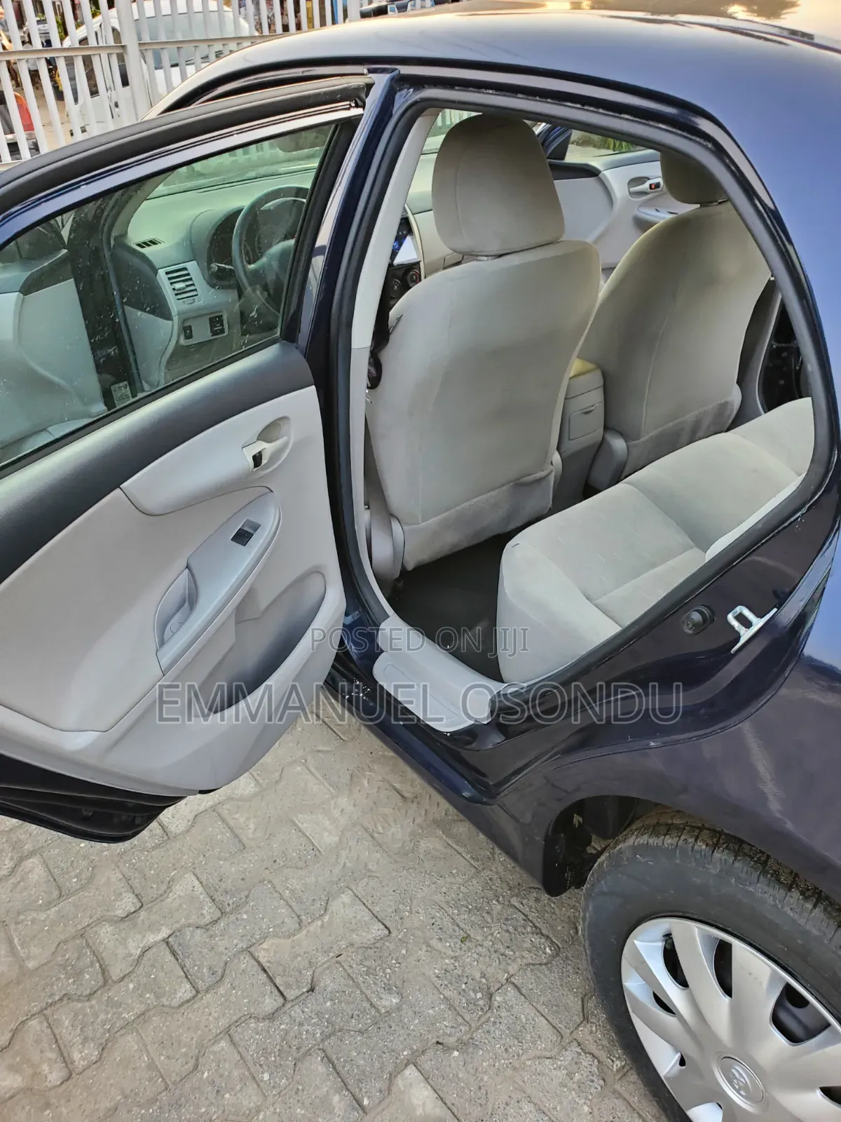 Toyota Corolla 2011 Blue