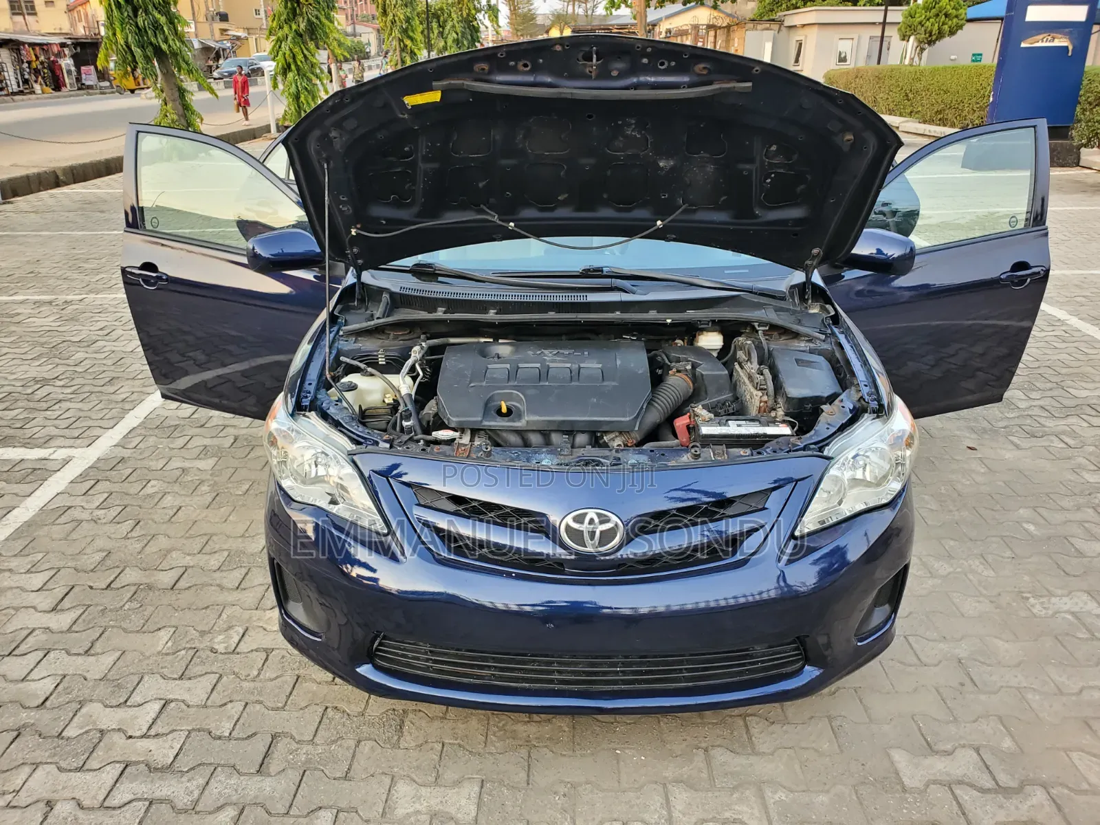 Toyota Corolla 2011 Blue