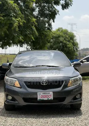 Toyota Corolla LE 4dr Sedan (1.8L 4cyl 4A) 2010 Gray