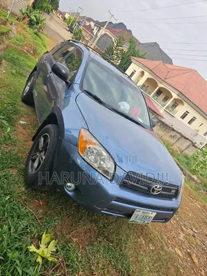 Toyota RAV4 V6 2007 Blue
