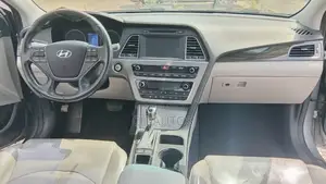 Hyundai Sonata Limited Sedan FWD (2.4L 4cyl 6A) 2016 Silver