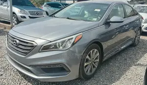 Hyundai Sonata Limited Sedan FWD (2.4L 4cyl 6A) 2016 Silver