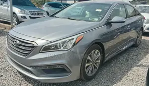 Hyundai Sonata Limited Sedan FWD (2.4L 4cyl 6A) 2016 Silver