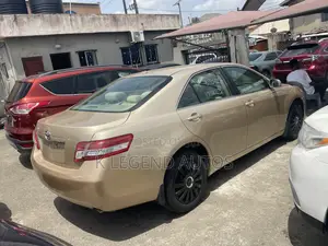 Toyota Camry 2010 Gold