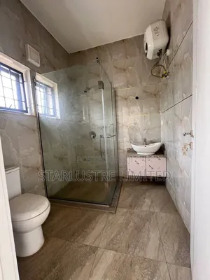 4bdrm Townhouse / Terrace in Guzape District for rent