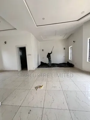 4bdrm Townhouse / Terrace in Guzape District for rent