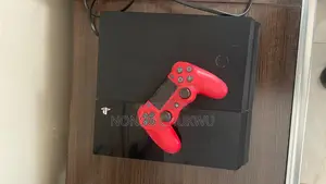 Used Playstation 4 and Controller