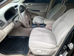 Toyota Camry SE 4dr Sedan (2.4L 4cyl 5A) 2006 Black