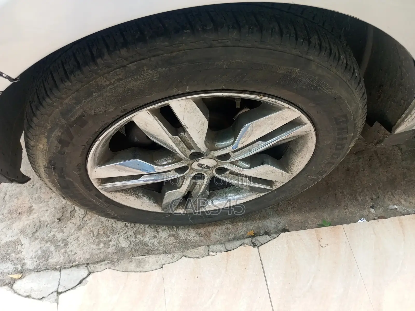 Ford Edge 2011 Silver