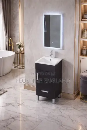 Luxury Cabinet Set With Mirror