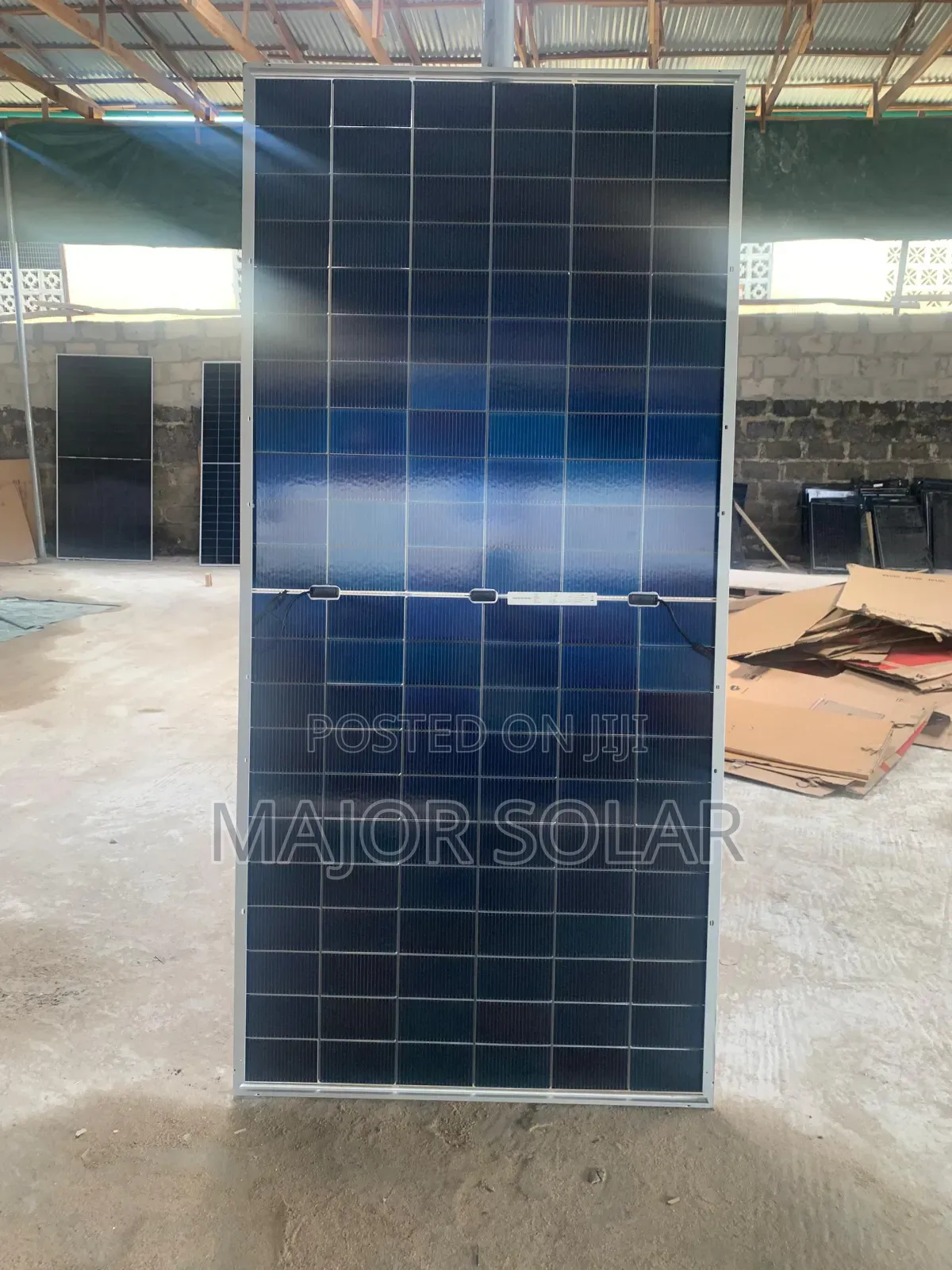 720w Jinko Panel