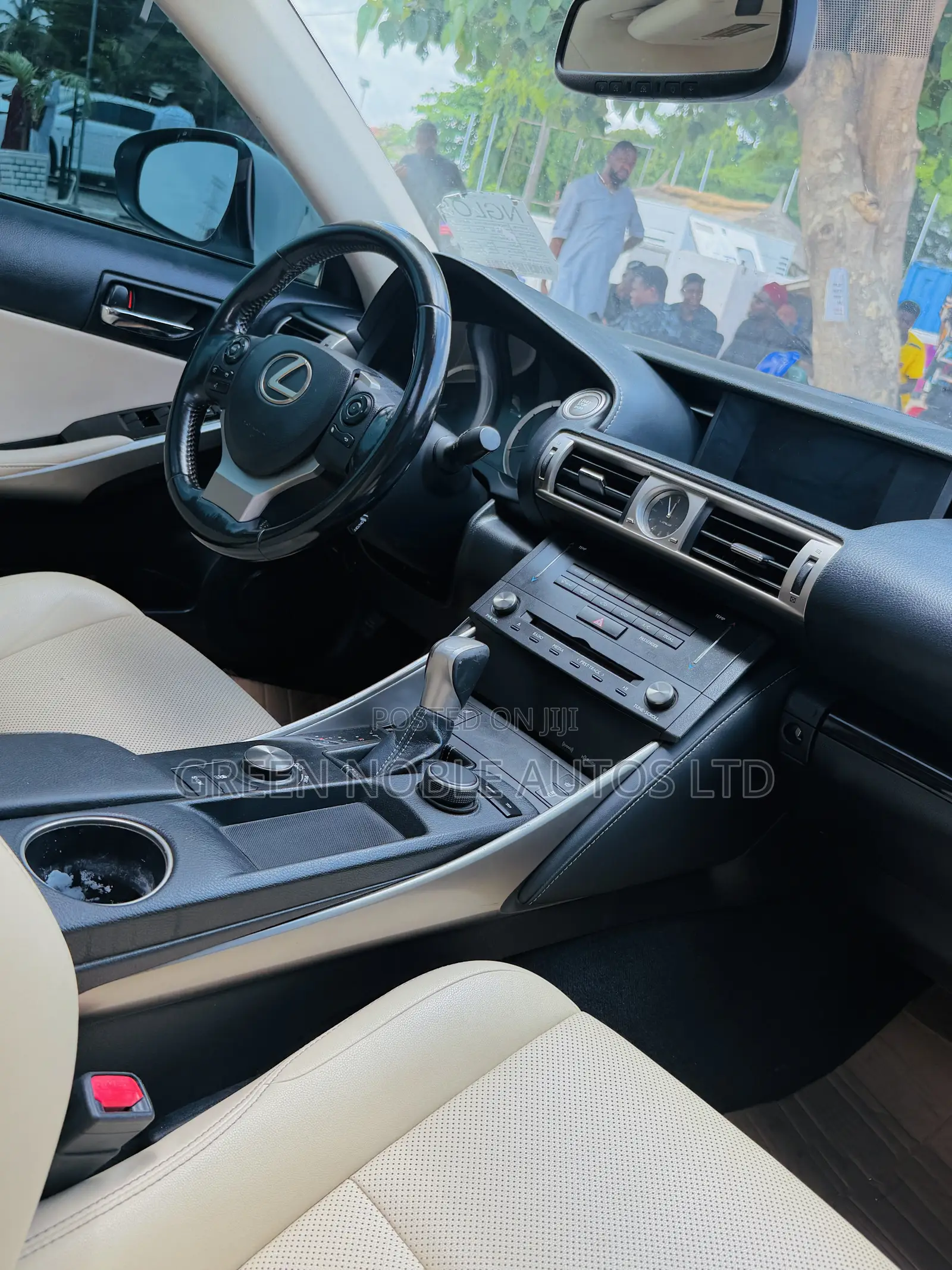 Lexus IS 2017 White