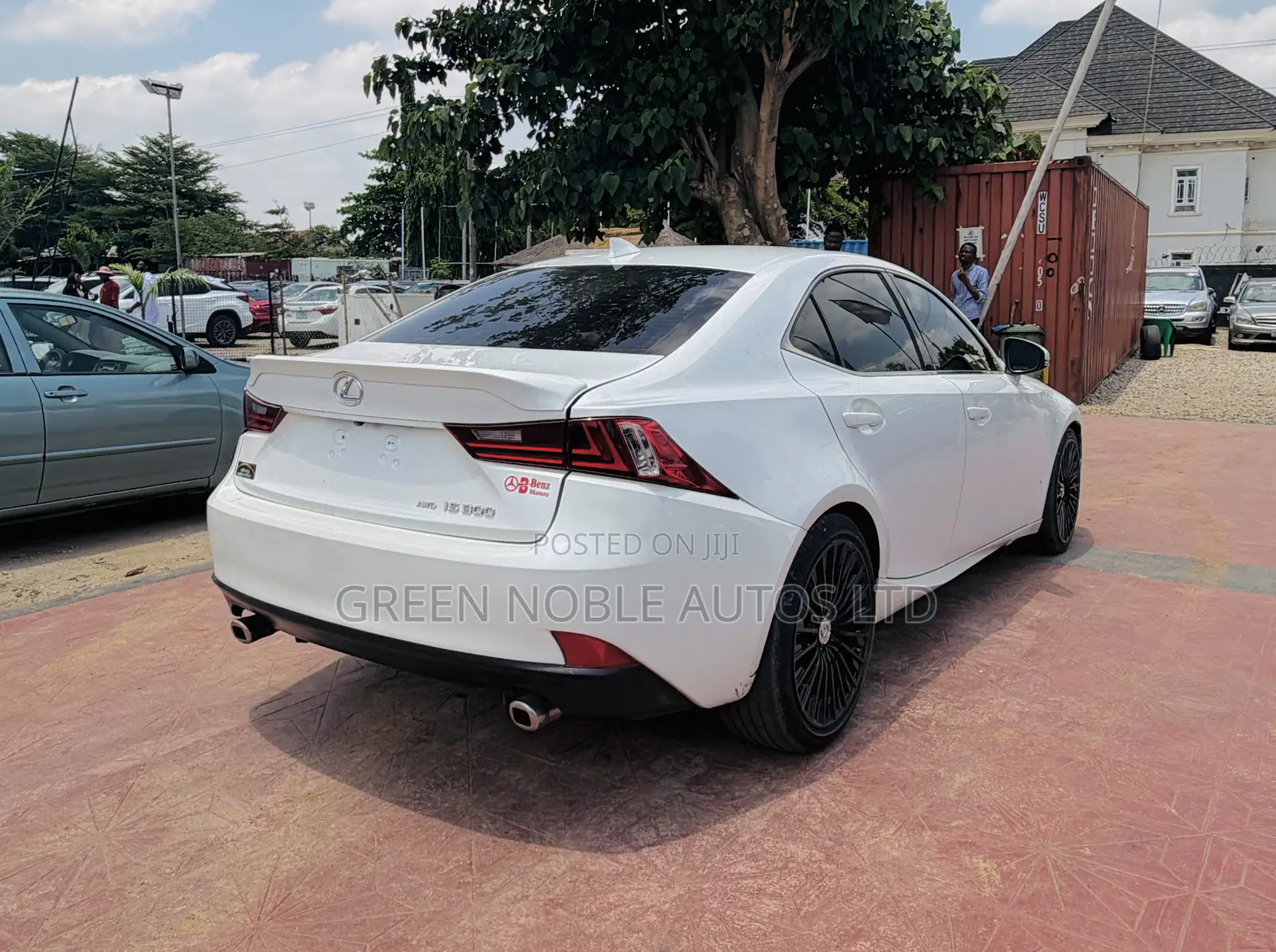 Lexus IS 2017 White