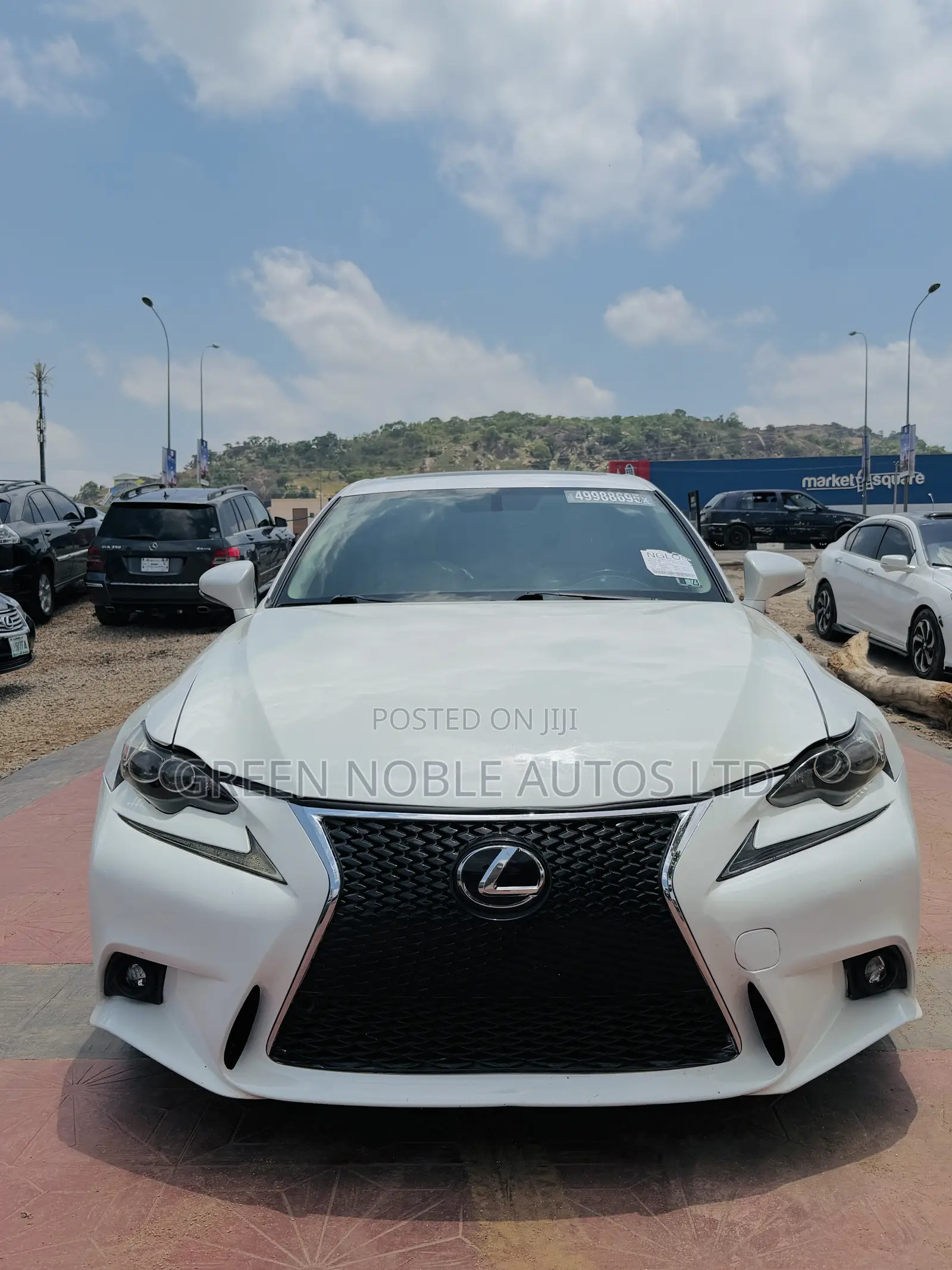 Lexus IS 2017 White