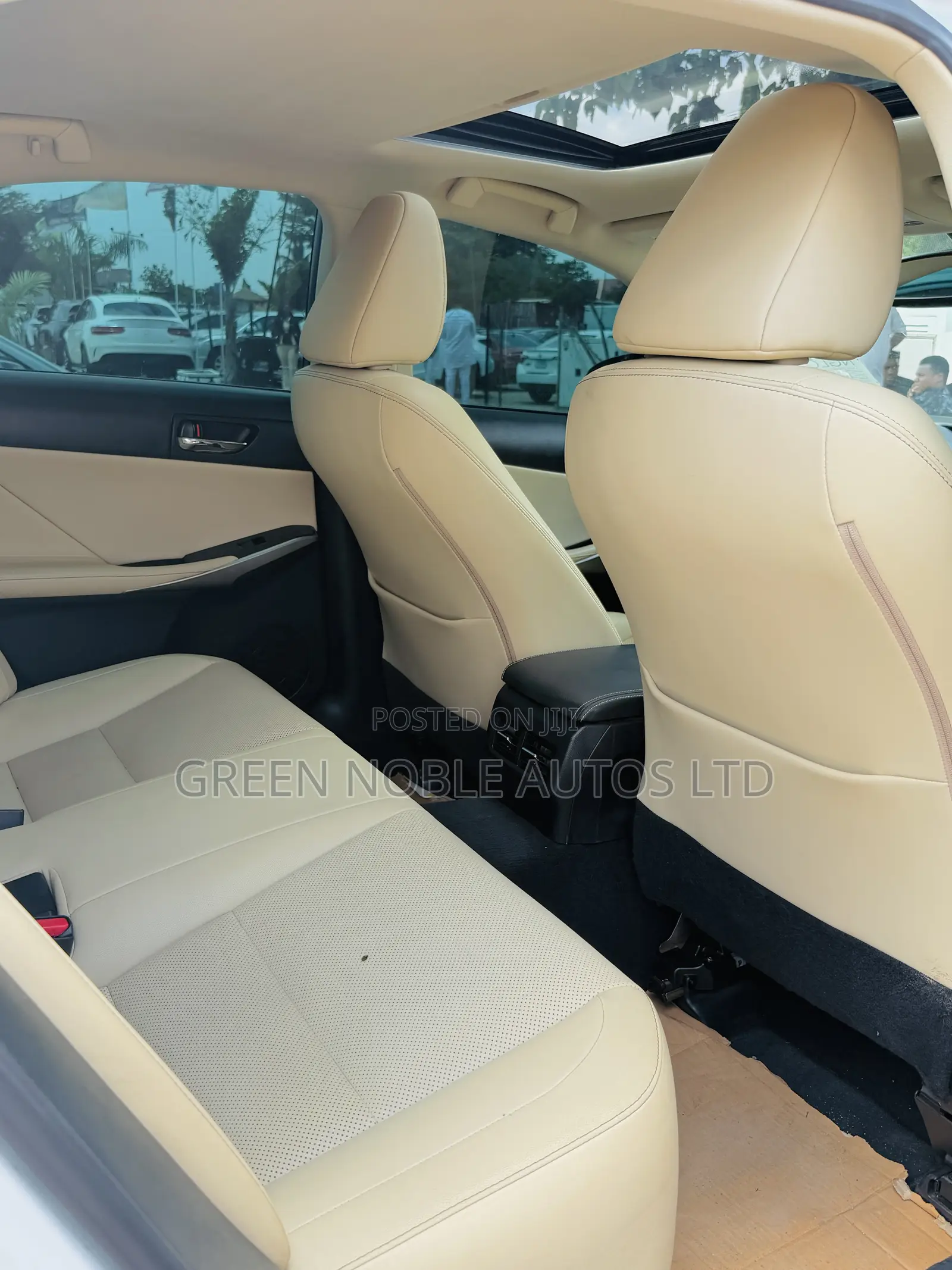 Lexus IS 2017 White