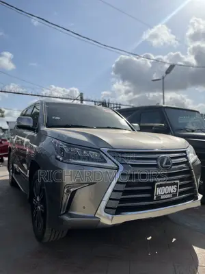 Lexus LX 570 AWD 2018 Gold