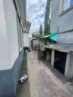3bdrm Bungalow in Thomas Estate for rent