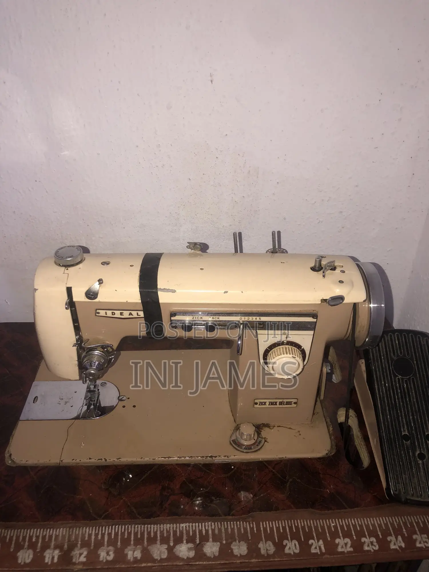 Zig Zag Sewing Machine