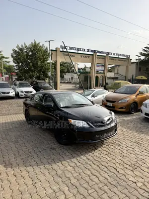 Toyota Corolla LE 4dr Sedan (1.8L 4cyl 4A) 2012 Black