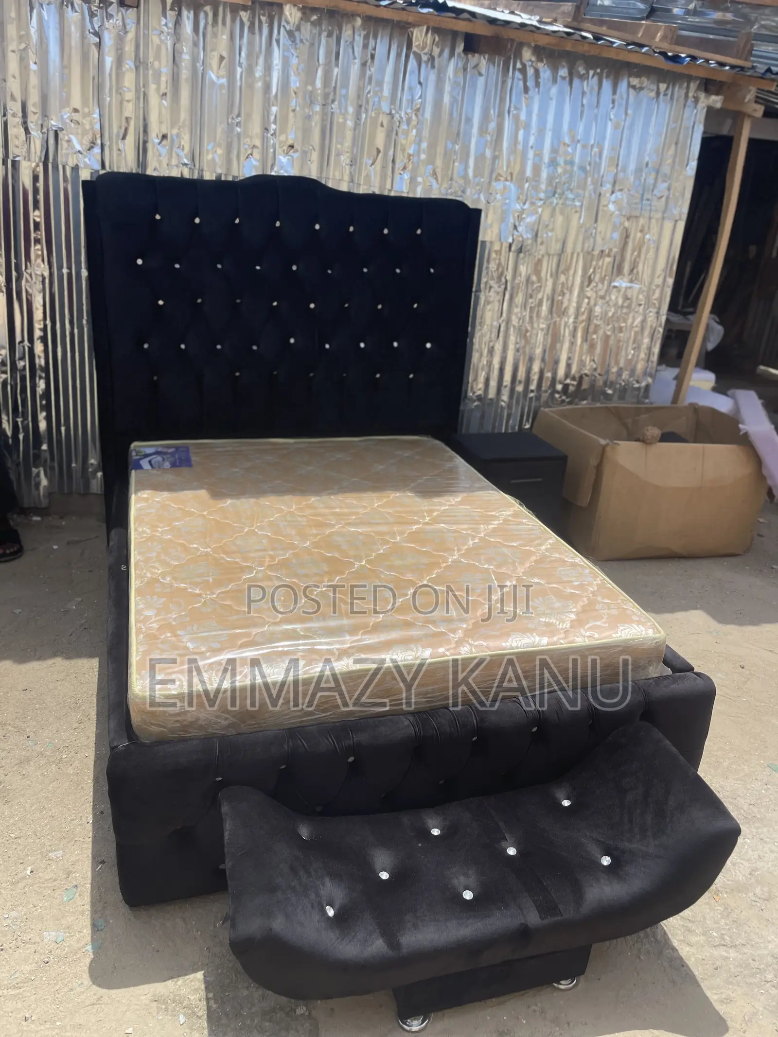 4.5x6 Bedframe Complete