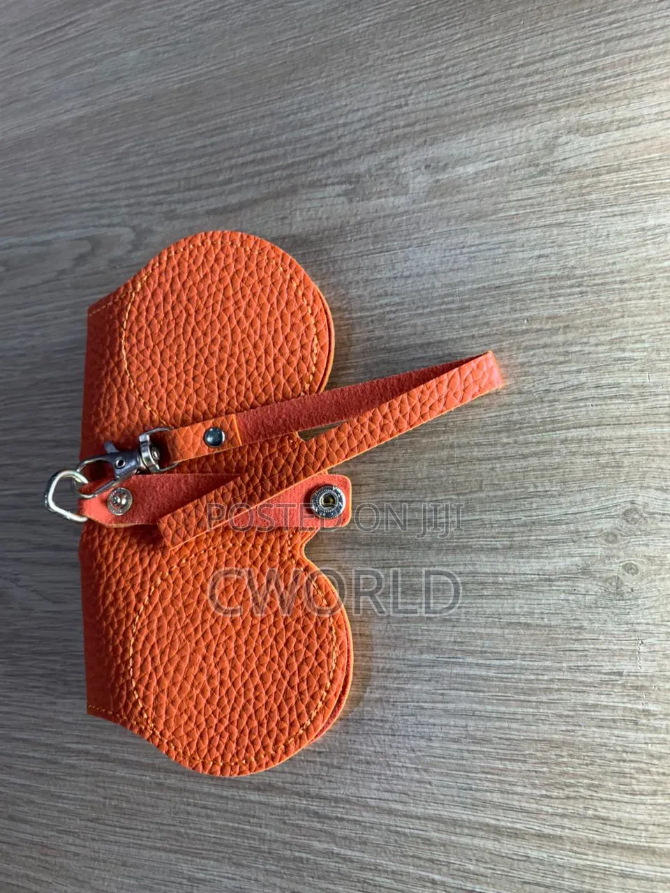 Butterfly-Shaped Pu Leather Sunglasses Pouch – 2pcs