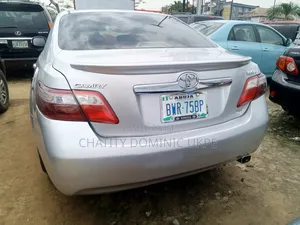 Toyota Camry 2.4 XLE 2008 Silver